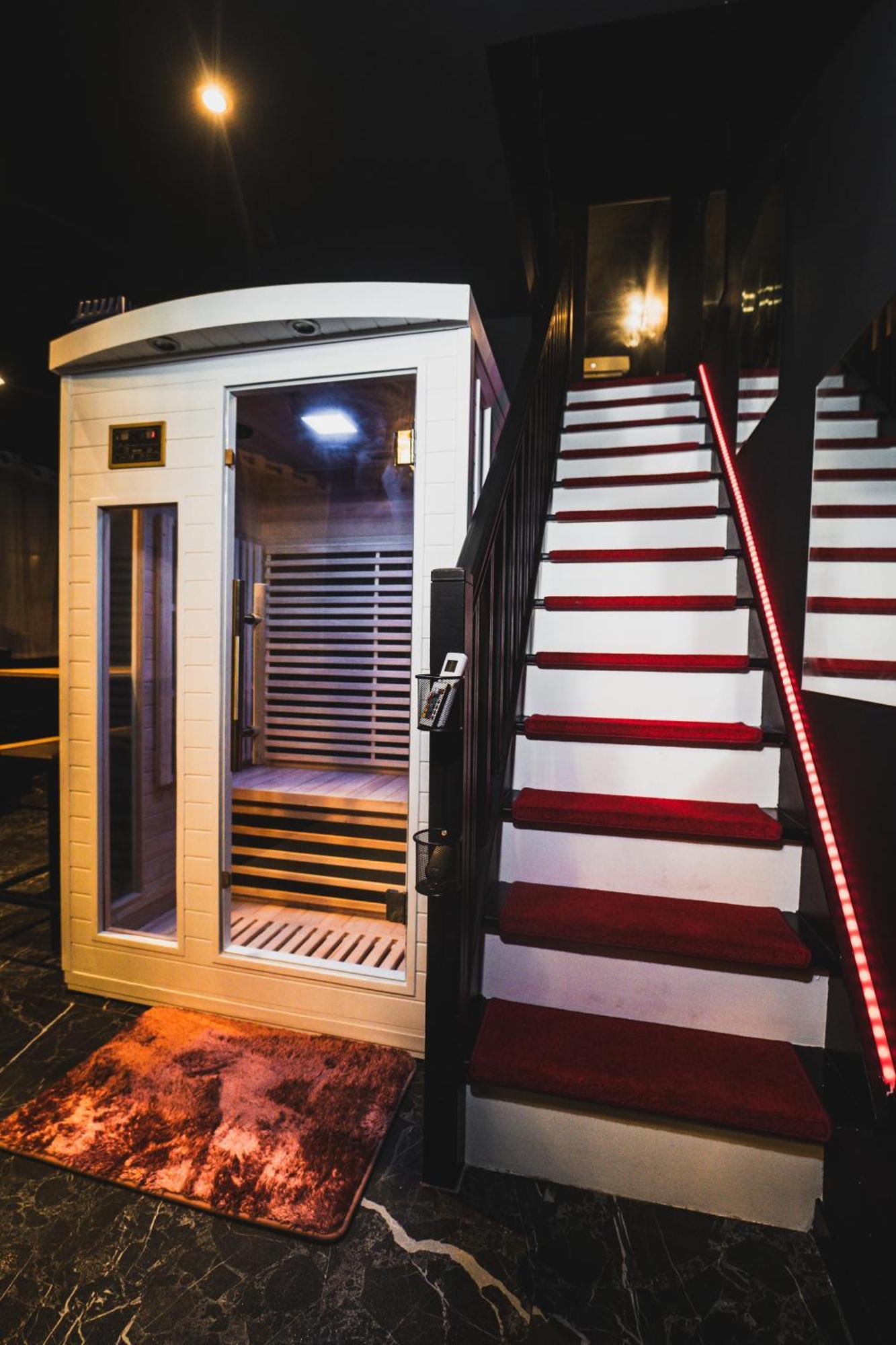 Villa D'une Nuit, Loveroom Sarcelles